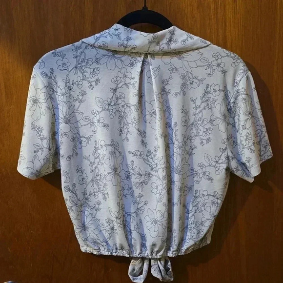 Sweet Rain White Floral Top XS - Picture 3 of 3